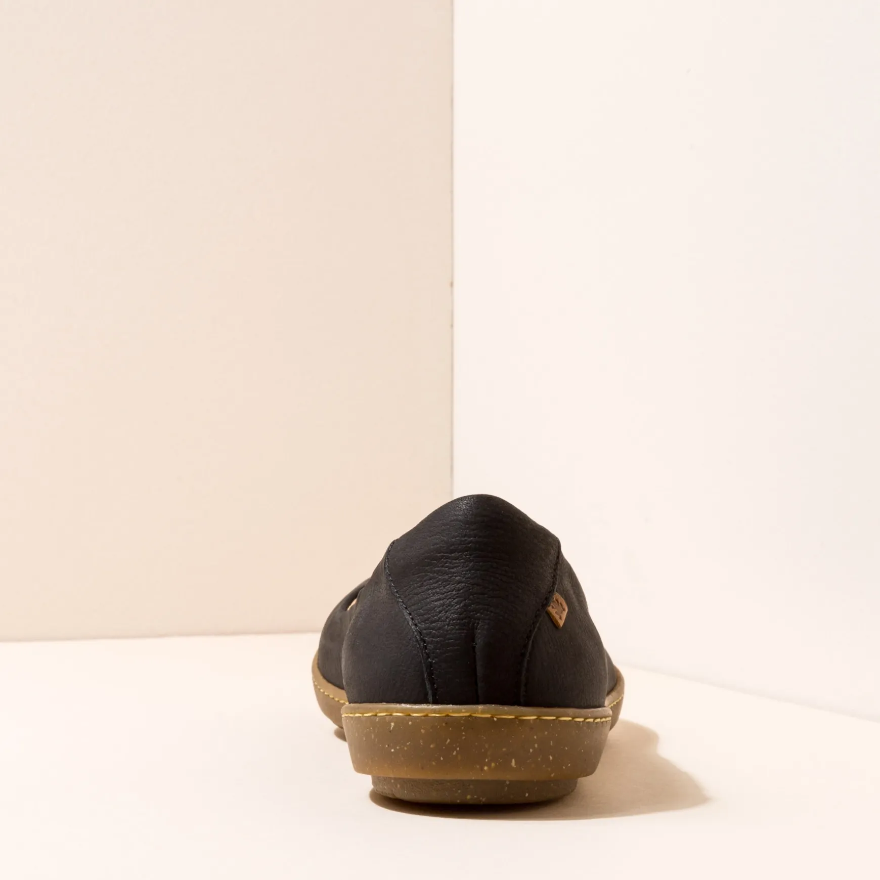 Women El Naturalista Ballerinas|5300 CORAL