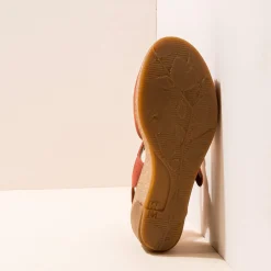 Women El Naturalista Sandals|5001 LEAVES
