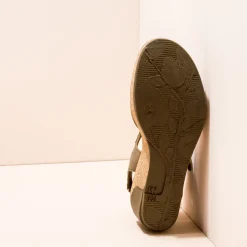 Women El Naturalista Sandals|5001 LEAVES