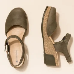 Women El Naturalista Sandals|5001 LEAVES
