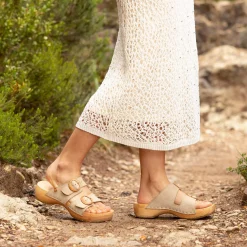 Women El Naturalista Clogs|5835 SHOKUNIN
