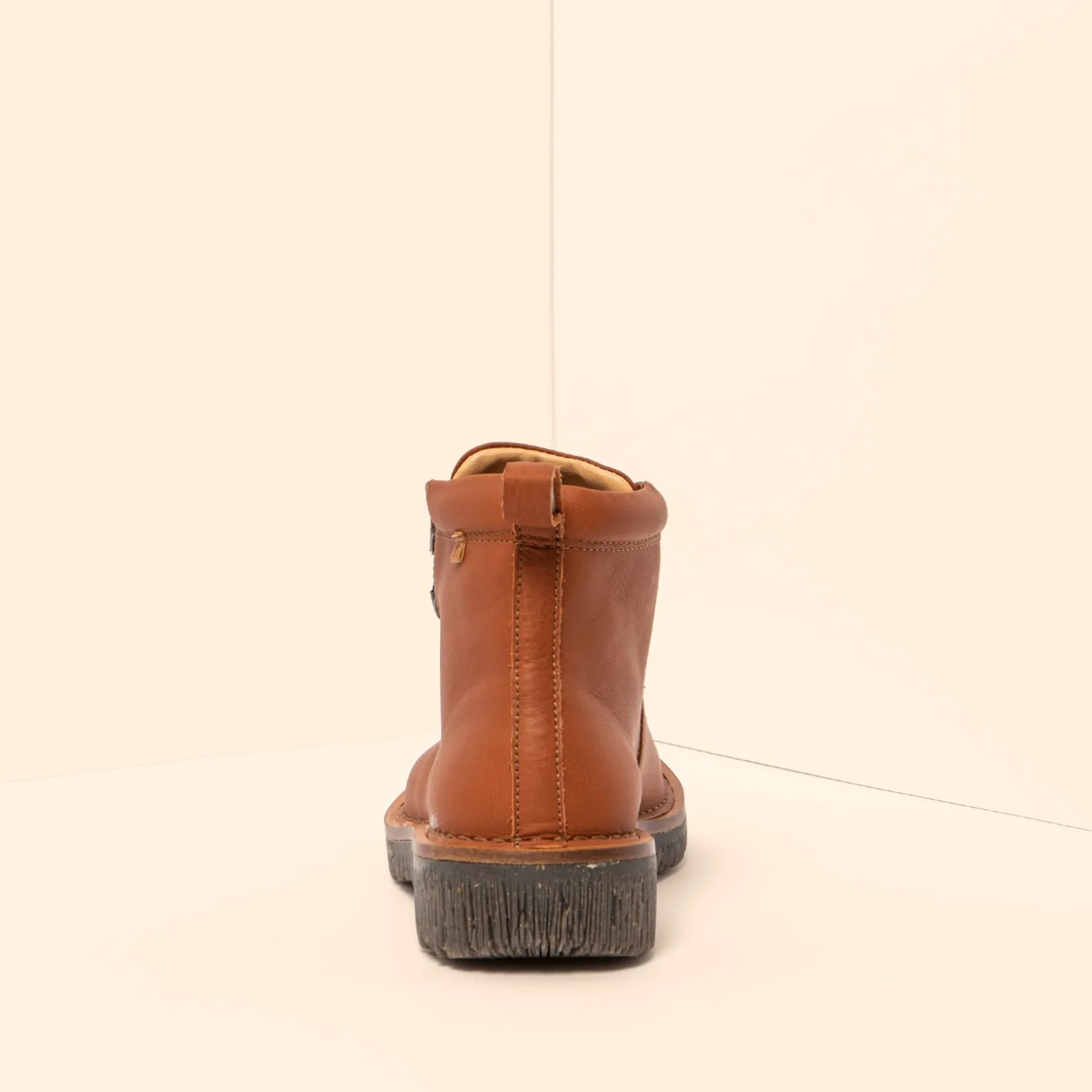Women El Naturalista Ankle Boots|5583 VOLCANO