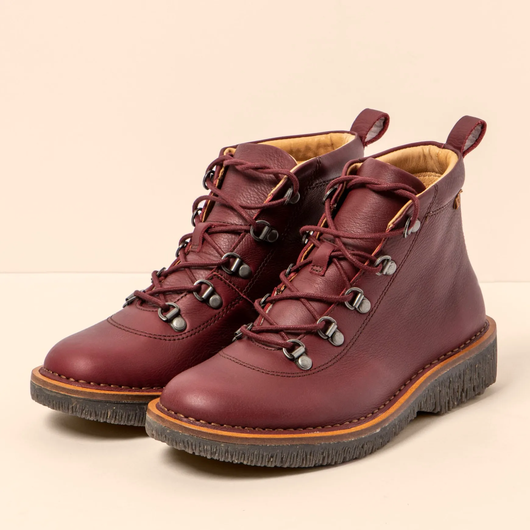 Women El Naturalista Ankle Boots|5583 VOLCANO