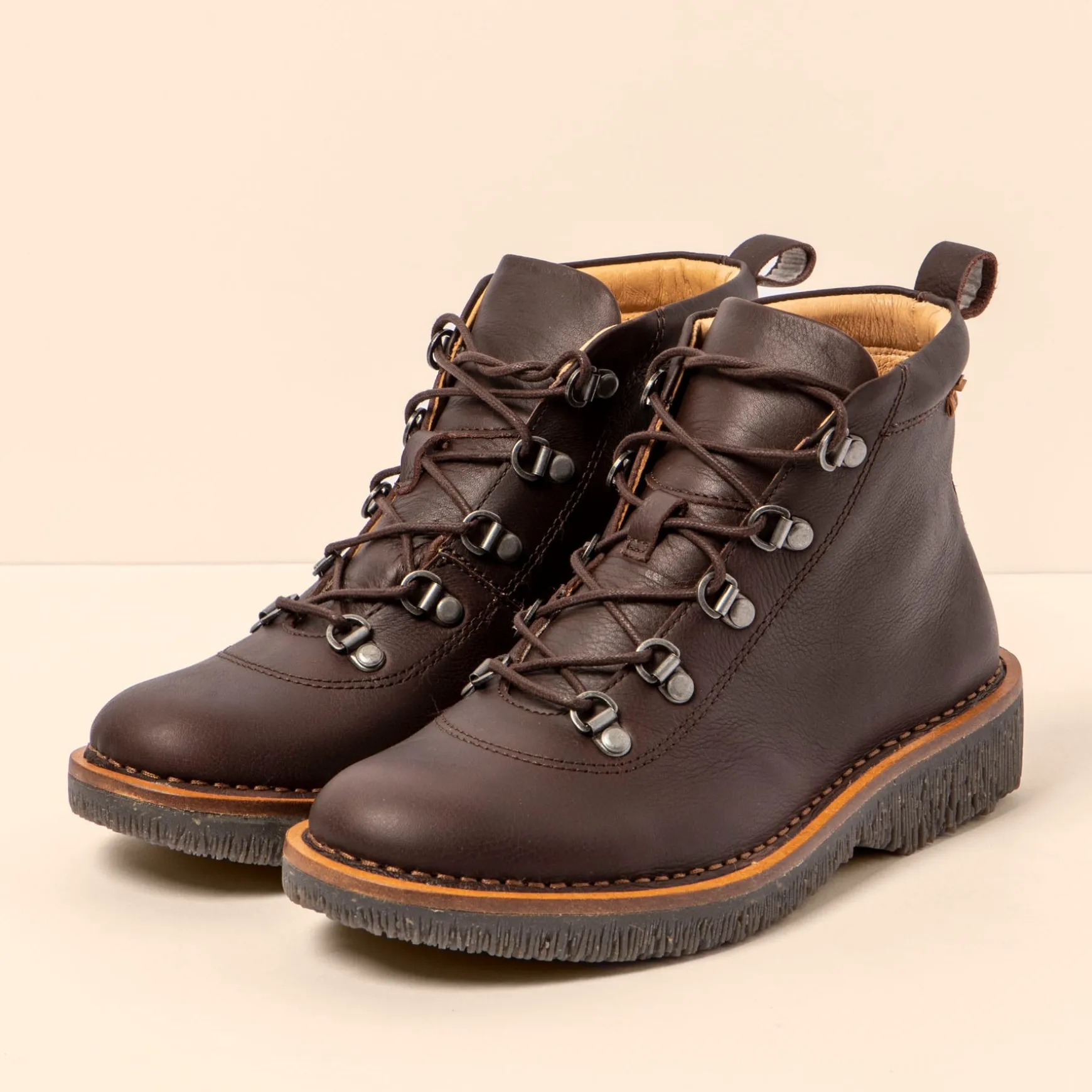 Women El Naturalista Ankle Boots|5583 VOLCANO