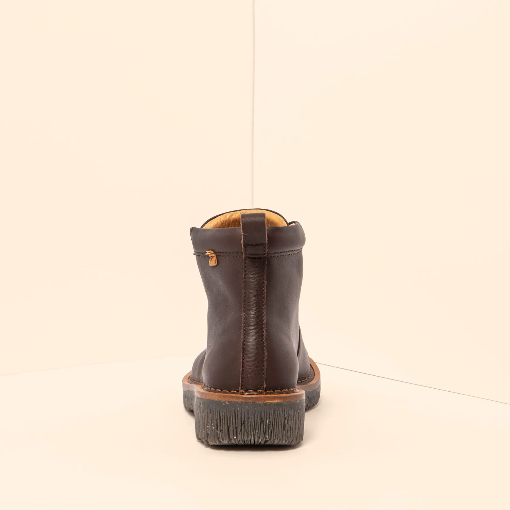 Women El Naturalista Ankle Boots|5583 VOLCANO