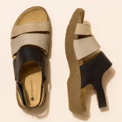 Women El Naturalista Sandals|5702 WAKATIWAI
