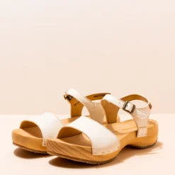 Women El Naturalista Sandals|5831B SHOKUNIN