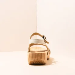 Women El Naturalista Sandals|5831B SHOKUNIN