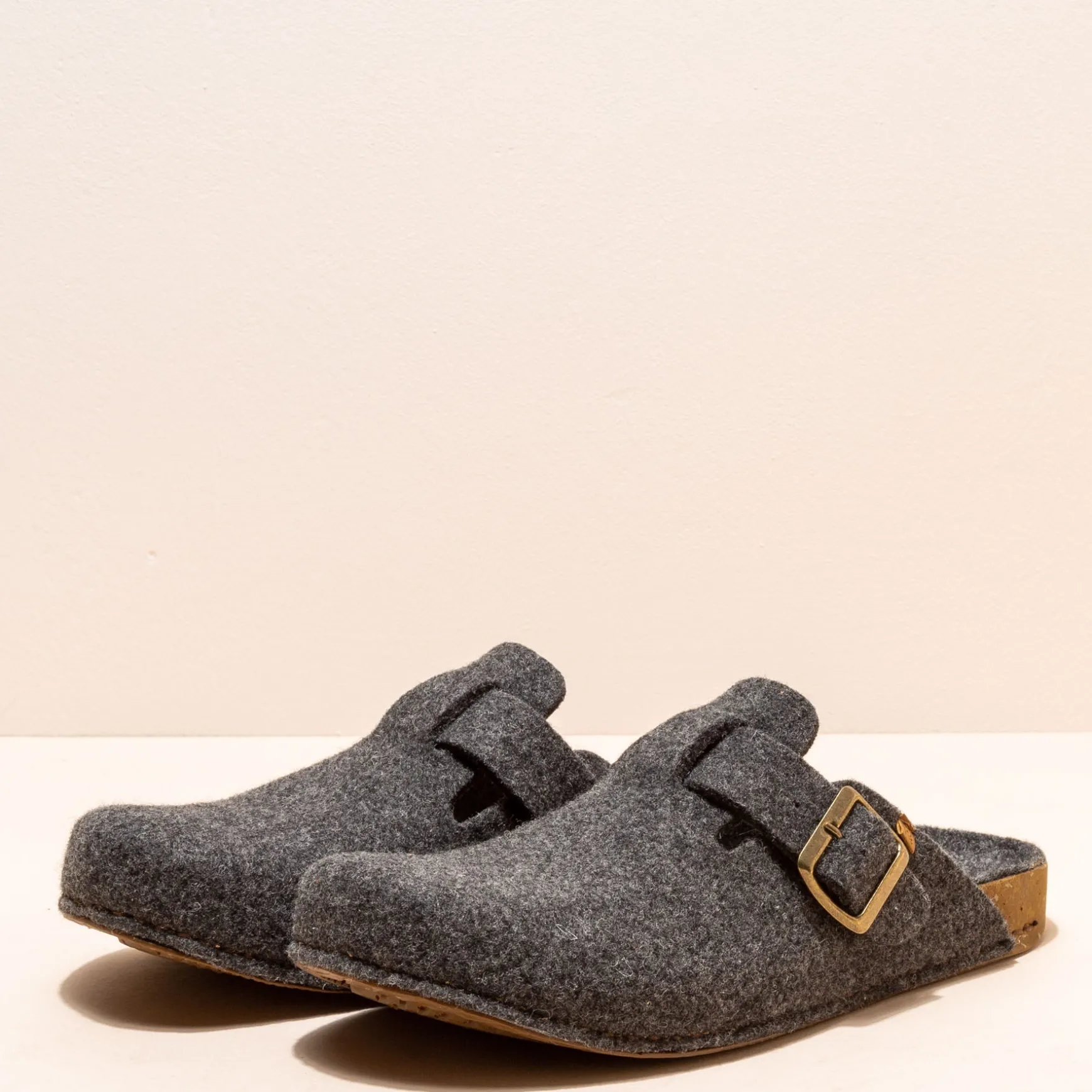 Women El Naturalista Clogs|Add-ons|NA70 HOME